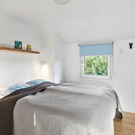 Beautiful With Indoor Swimming Pool *